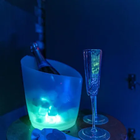 Escapade Romantique Avec Champagne Offert Apartment